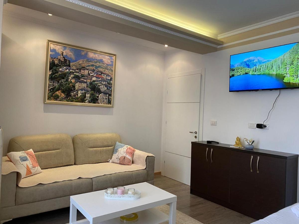 Double17 Apartmán Gjirokastër